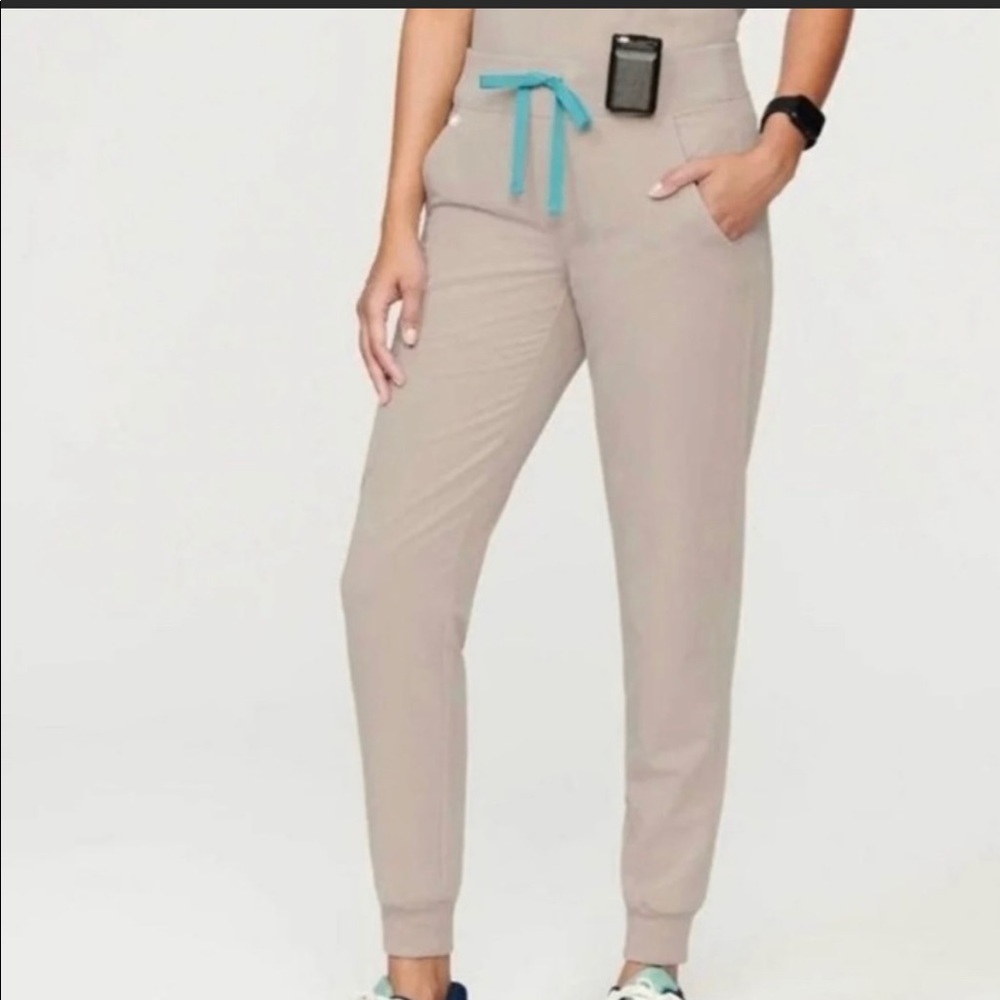FIGS Boulder Scrubs XS/XS Petite NWT